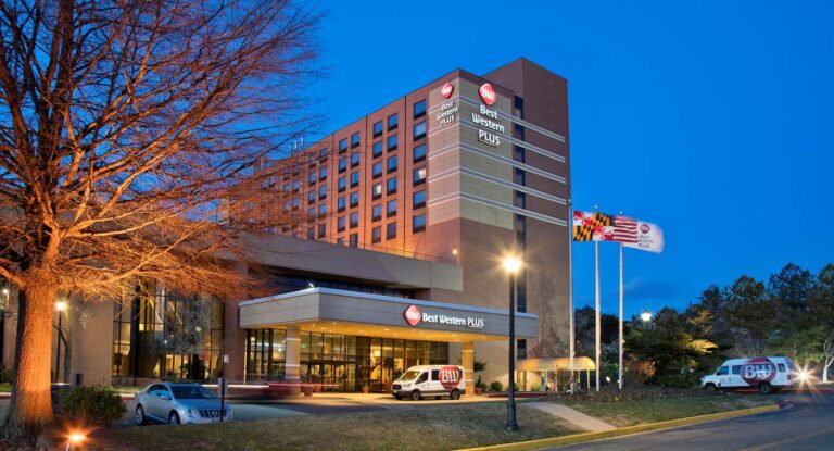 Top Urban Convention Hotels America: The Definitive Editorial Guide